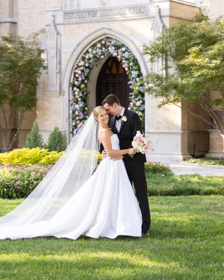 ALLIE HESSELTON & PARKER RAGLE WEDDING